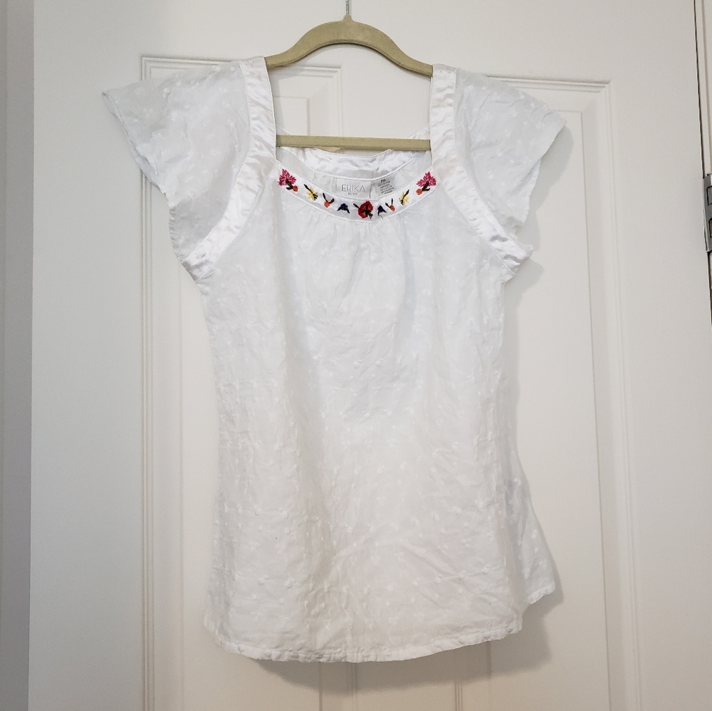 Eyelet top